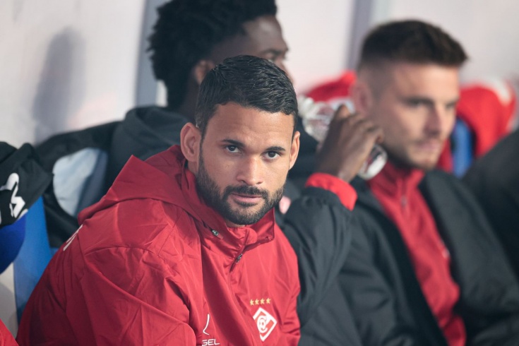 一方面像利 一方面像利